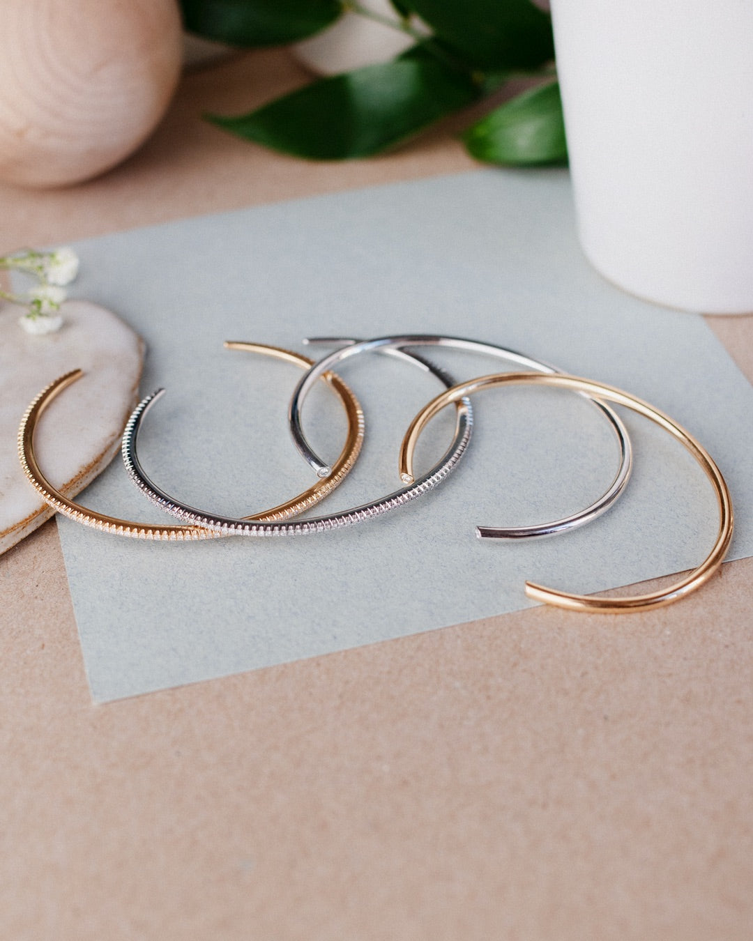 Stela armband (Cuffs)