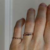 Mini Elise Ring med Svarta Diamanter