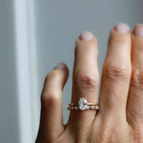 Oval Petite Diamond Band (1.0 CT) (Ny!)